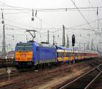 Nachschuss auf 146 519 mit X68903 Leipzig - Warnemnde in Leipzig Hbf, 14.2.011.