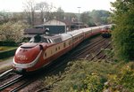 Im Mai 1978 wurde ein 602, die Gasturbinenversion des 601, bei Sonderfahrten auf der Angertalbahn eingesetzt, hier fährt er aus dem Bahnhof Hofermühle in Richtung Flandersbach aus.