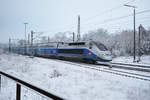 Ein TGV Duplex fährt am Morgen des 18. Februars mit dem Ziel Paris Est durch Westerstetten.