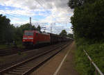 152 007-1 DB  kommt die Kohlscheider-Rampe hoch aus Richtung Mönchengladbach,Herzogenrath mit einem Audi-VW-Zug aus Osnabrück nach Kortenberg-Goederen(B) und fährt durch Kohlscheid in