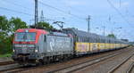 PKP CARGO S.A. mit  EU46-502  [NVR-Nummer: 91 51 5370 014-0 PL-PKPC] und PKW Transportzug mit geschlossenen Wagen von ARS am 05.08.19 Saarmund Bahnhof.