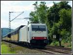 Rurtalbahn 185 636 fährt am 14.8.14 mit einem ARS Zug über die Nord-Süd-Strecke in Richtung Norden.
Aufgenommen bei Wehrertal - Reichensachsen.
Grüße an den Tf! ;-)