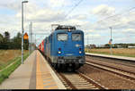 Containerzug mit 140 649-5 der Eisenbahngesellschaft Potsdam mbH (EGP) legt im Bahnhof Rodleben auf der Bahnstrecke Trebnitz–Leipzig (KBS 254) einen Zwischenhalt ein, um Folgezüge passieren
