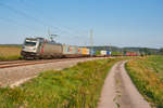 187 523 Akiem/Metrans mit DGS 88900 (München Riem Ubf - Dradenau) bei Mitteldachstetten, 31.08.2019