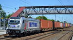 METRANS Rail (Deutschland) GmbH, Leipzig [D] mit  187 513-7  [Nummer: 91 80 6187 513-7 D-AKIEM] und Containerzug am 23.06.20 Bf.