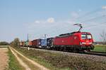 Am Nachmittag des 09.04.2020 fuhr 193 331  500 Vectron  mit dem KT 42611 (Karlsruhe Rbf - Basel SBB RB) südlich von Buggingen über die Rheintalbahn durchs Markgräflerland in Richtung Müllheim (Baden).