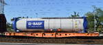 Ein Drehgestell-Containertragwagen vom Einsteller WASCOSA AG mit der Nr.