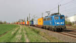 140 851-7 (140 038-0) schleppt Container durch Niemberg Richtung Halle (Saale).

🧰 Eisenbahn-Bau- und Betriebsgesellschaft Pressnitztalbahn mbH (PRESS), eingesetzt bei METRANS a.s.
🕓 8.4.2024 | 16:14 Uhr