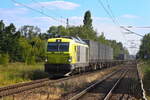 Captrain / ITL 248 053 (NVR-Nummer: 90 80 2 248 053-1 D-ATLU ) am 25. Juni 2024 mit einem Containerzug bei der Durchfahrt durch Dabendorf (Brandenburg).
