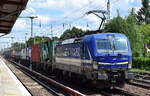 RTB Cargo - Rurtalbahn Cargo GmbH, Düren [D] mit der ELL Vectron  193 564  [NVR-Nummer: 91 80 6193 564-2 D-ELOC] und einem Containerzug am 11.07.24 Höhe Bahnhof Berlin-Hirschgarten.