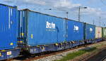 Französischer Drehgestell-Containertragwagen vom Einsteller SAS MODALIS mit der Nr. 33 TEN 87 F-MXMU 4524 010-5 Sgnss 60´ (GE) in einem Containerzug am 03.08.24 Höhe Bahnhof Oranienburg. 