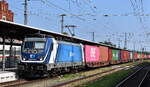 ČD Cargo a.s., Praha [CZ]  mit ihrer  388 012-7  [NVR-Nummer: 91 54 7388 012-7 CZ-CDC] und einem Containerzug am 04.09.24 Durchfahrt Bahnhof Stendal Hbf.