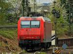 Am 27.04.2013 steht 145-CL 014 von Crossrail am Fu der Rampe nach Belgien in Aachen West.