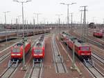 DB 185 158-3 + 145 074-1 + 232 209-7 pausieren am 29.02.2020 bei DB Cargo in Halle (S).