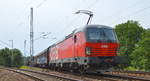 ÖBB-Produktion GmbH mit  1293 004  [NVR-Nummer: 91 81 1293 004-8 A-ÖBB] mit gemischtem Güterzug am 20.08.19 Berlin-Wuhlheide.