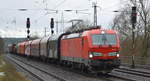 DB Cargo AG [D] mit  193 389  [NVR-Nummer: 91 80 6193 389-4 D-DB] und gemischtem Güterzug am 03.03.20 Bf. Saarmund.
