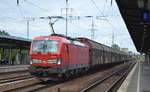 DB Cargo AG [D] mit  193 386  [NVR-Nummer: 91 80 6193 386-0 D-DB] mit einem gemischten Güterzug am 20.08.20 Bf. Flughafen Berlin Schönefeld.