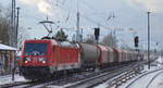 DB Cargo AG [D] mit  187 130  [NVR-Nummer: 91 80 6187 130-0 D-DB] und gemischtem Güterzug Richtung Ziltendorf EKO am 11.02.21 Berlin Hirschgarten.