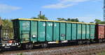 Offener Drehgestell-Güterwagen ehemals AAEC jetzt übernommen von VTG mit der noch alten polnischen Nr. 31 RIV 51 PL-AAEC 5841 348-6 Eamnoss 11  in einem gemischten Güterzug am 01.06.22 Durchfahrt Bf. Magdeburg Neustadt.