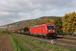 187 158 mit einem gemischten Güterzug am 12.