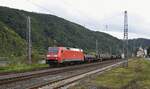 DB Cargo 152 111 mit gemischtem Güterzug in Richtung Koblenz (Winningen [Mosel], 02.10.2017).