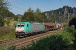 ITL 186 128 fuhr am 07.09.2024 mi einem Getreidezug durch Rathen in Richtung Bad Schandau.