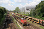 Am 20. August 2013 konnte ich am Karlsruher Güterbahnhof 294 610 mit einer Übergabe ablichten,
die aus Richtung Süden oder Westen kam.
Habt ihr eine Idee woher die Übergabe kam ?
Das Foto entstand zwischen 10-12 Uhr.