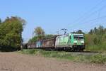 185 389-4 (CO2-frei mit DB Schenker) mit einem gemischtem Güterzug in Ratingen Lintorf, 28. April 2022