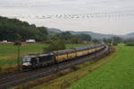 Altmannzug mit der MRCE X4 E 857 in Richtung Norden passiert Fotostandort am 11.10.2016 bei Karlstadt. 