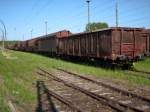 Am 20.Mai 2009 brachte 233 206 nach Bergen/Rgen wieder z-gestellte Wagen zum Abstellen.Laut Wagenzettel kommen die Wagen von Magdeburg-Rothensee.