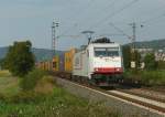 185 579-0 von Crossrail (sehr sauber) ist mit einem Containerzug am 10.09.2012 in Ltzelsachsen