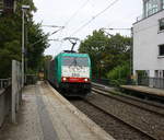 Die Cobra 2819 kommt durch Aachen-Schanz mit einem Kesselzug aus Antwerpen-BASF(B) nach Ludwigshafen-BASF(D) und kommt aus Richtung Aachen-West und fährt in Richtung Aachen-Hbf,Aachen-Rothe-Erde,Stolberg-Hbf(Rheinland)Eschweiler-Hbf,Langerwehe,Düren,Merzenich,Buir,Horrem,Kerpen-Köln-Ehrenfeld,Köln-West,Köln-Süd. Aufgenommen vom Bahnsteig von Aachen-Schanz. 
Bei Wolken am Morgen vom 7.9.2017.
Und das ist mein 7600tes Bahnbild bei http://WWW.Bahnbilder de