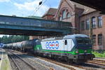 Möglicherweise ecco-rail GmbH mit der ELL Vectron  193 225  [NVR-Nummer: 91 80 6193 225-0 D-ELOC] mit Kesselwagenzug Richtung Hamburger Hafen am 18.06.19 Bf. Hamburg-Harburg.