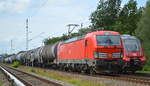 DB Cargo AG mit  193 367  [NVR-Nummer: 91 80 6193 367-0 D-DB] und Kesselwagenzug Richtung Karower Kreuz Berlin am 04.08.19 Mühlenbeck bei Berlin.