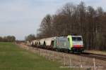 486 502-8 (BLS Cargo) mit einem Silozug in Großkarolinenfeld, 26.