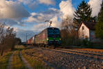 193 275 ELL/TXL mit einem KLV-Zug bei Postbauer-Heng Richtung Regensburg, 19.02.2020