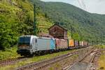 Railpool 193 804-2 & TXL 193 555  Offroad  mit KLV in Kaub, am 16.06.2021.