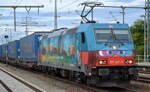 DB Cargo AG [D] mit  185 367-0  Name:  GÜNNI  [NVR-Nummer: 91 80 6185 367-0 D-DB] und KLV-Zug am 06.10.21 Durchfahrt Bf. Golm (Potsdam).