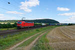 193 340 DB Cargo mit einem KLV-Zug bei Wettelsheim Richtung Ansbach, 05.08.2020