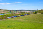 185 662 Lokomotion mit einem KLV-Zug bei Marktbreit Richtung Würzburg, 09.05.2021