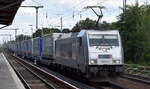 METRANS Rail s.r.o., Praha [CZ] mit ihrer  386 011-1  [NVR-Nummer: 91 54 7386 011-1 CZ-MT] und einem KLV-Zug am 26.08.24 Höhe Bahnhof Berlin Hirschgarten.