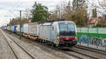 Railpool 91 80 6193 142 mit einem KLV-Zug am 18.12.2024 in Gronsdorf.