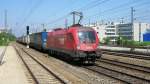 ÖBB 1116 023 kam am 16.5.15 mit einem KLV-Zug in München-Heimeranplatz durchgefahren