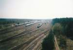 Sommer 1995, Stendell. Aussicht vom Stw auf den Werksbahnhof des PCK Schwedt. Leider damals nur mit Kleinbildkamera whrend einer Bahnhofsbesichtigung gemacht.
