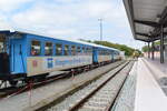 Rückreise aus Wangerooge. Der Zug für die Abfahrt um 11:30 Uhr stand schon sehr früh am Bahnsteig bereit. 04.06.2022 um 10:41 Uhr. 
