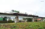 und hier das Streckenarbeitsfahrzeug der Trans-Rapid Versuchsstrecke im Emsland. Dieses Fahrzeug hat keinen Magnetschwebeantrieb, sonder luft auf Gummirollen ber die Betonstrecke.