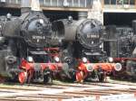 Dampflokomotiven BR 52 8154-8 und BR 52 9900-3 der DR auf der Drehscheibe des ex. Bw Halle P 06.07.2008
