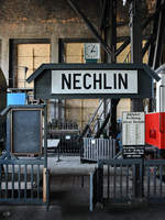 Der alte Zugang zum Bahnsteig  Nechlin , so gesehen Mitte Juni 2020 im Lokschuppen Pomerania Pasewalk.