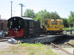 Die Kö 310 543 und ein Skl passten,am 07Juli 2023,im kleinen Eisenbahnmuseum in Großheringen,auf die dortige Drehscheibe.