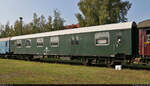 Herbstlokfest im Lokschuppen Staßfurt    Auch dieser Halbgepäckwagen mit der Bezeichnung  BDwsb  (55 80 8213 529-1 D-DLFB) hat sich auf dem Vereinsgelände eingefunden.